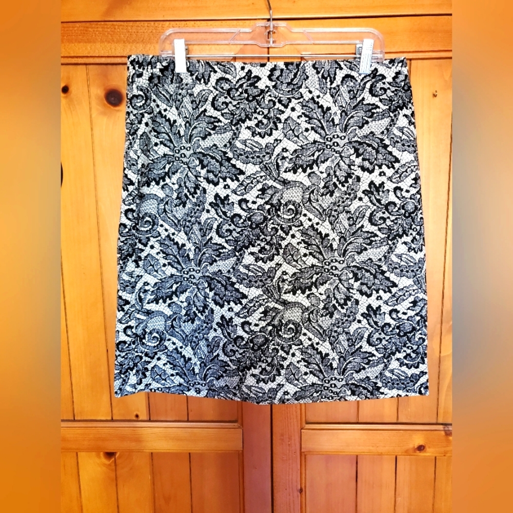 Van Heusen Skirt New s14